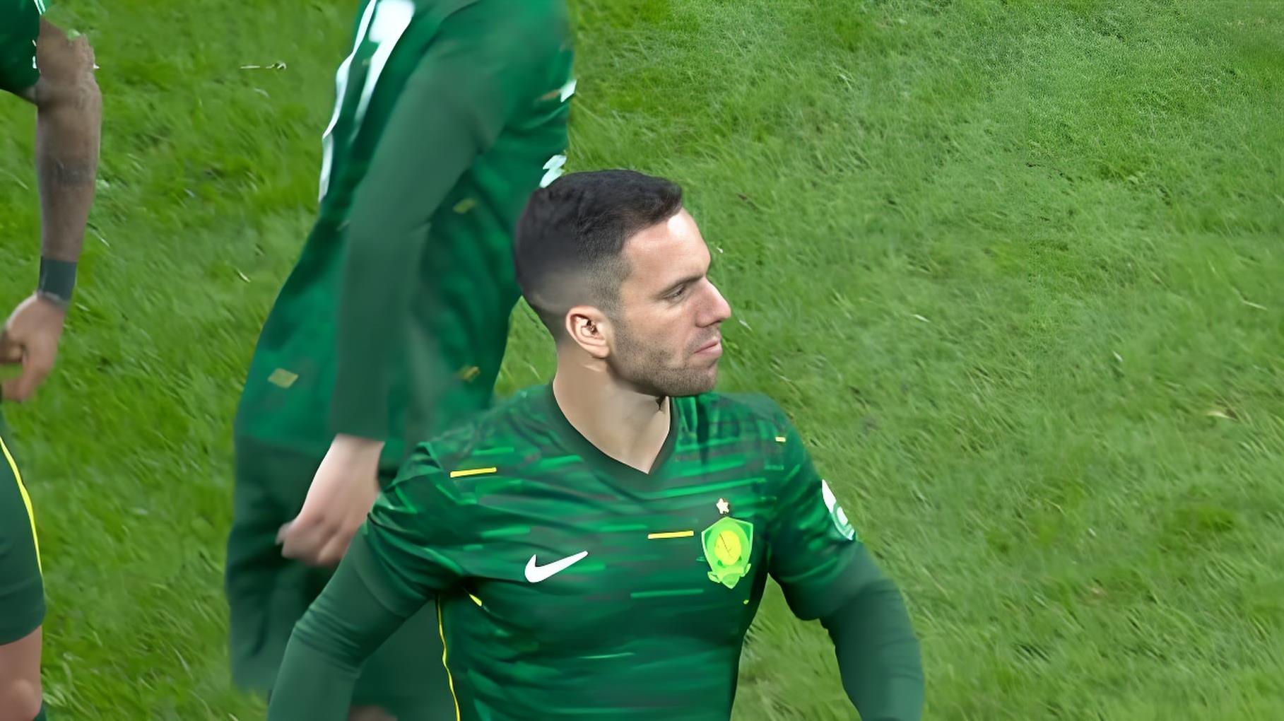 西甲赛程吃紧，上海申花冲刺阶段队长鼓劲，质疑声仍在，球队文化再被提及(西甲赛程日历)-九游体育官网